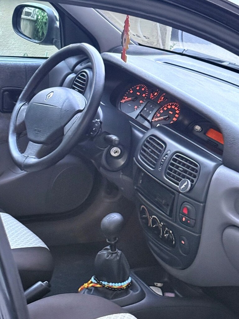 Safkan benzinli hiç LPG görmemiştir 2.0 2000 model.288000 km - 8
