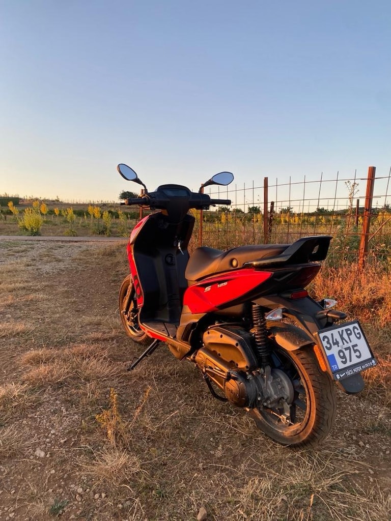 TEMİZ APRİLLA SR125 - 3