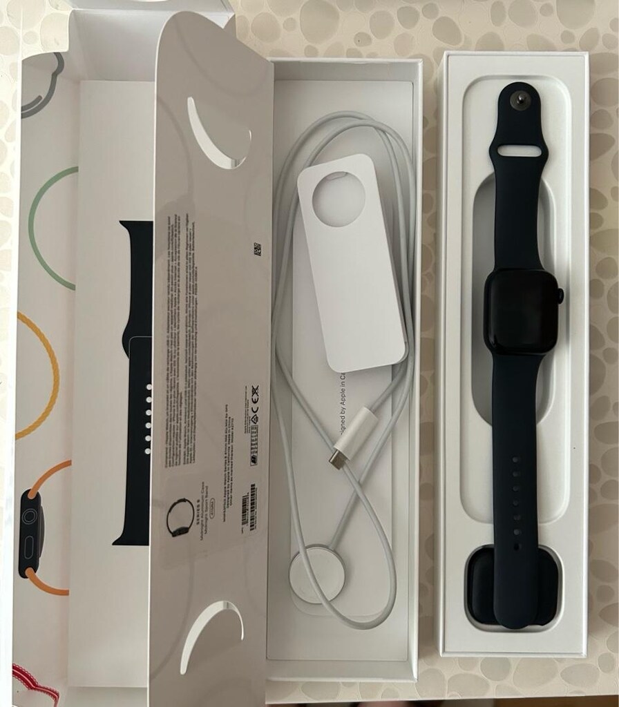 Apple Watch 8 41mm Gece yarısı - 4
