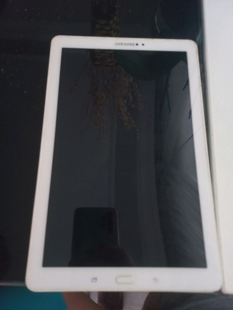 SAMSUNG T-560 ( CALISMIYOR ) - 3