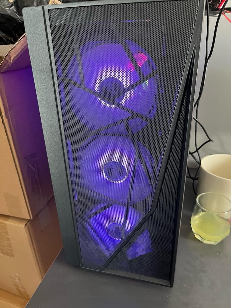Oyuncu Kasa Ve Monitör - 4