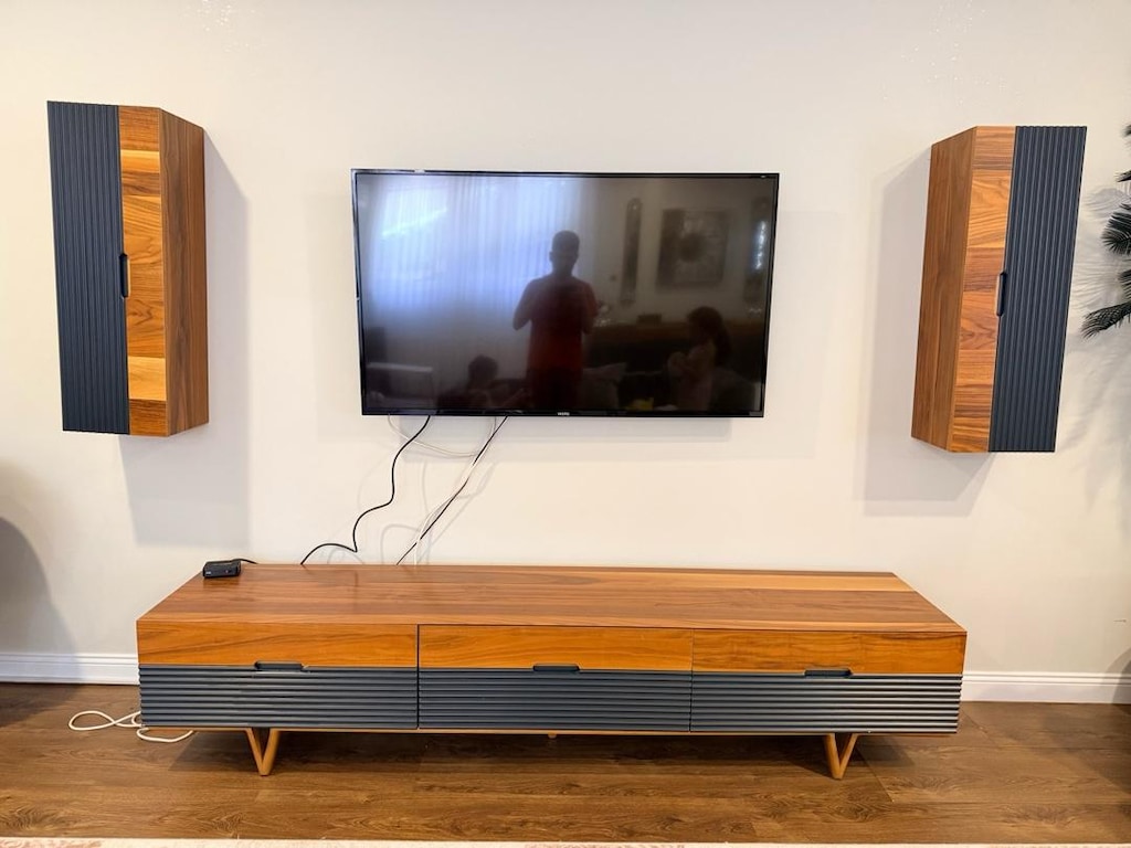 Satılık Modern TV Ünitesi + Konsol + 2 duvar Dolabı (ceviz, antrasit) - 2