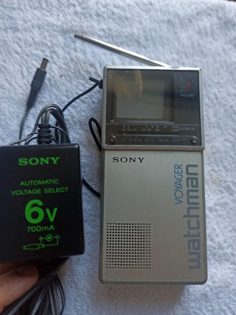Sony watchman voyager tv - 3