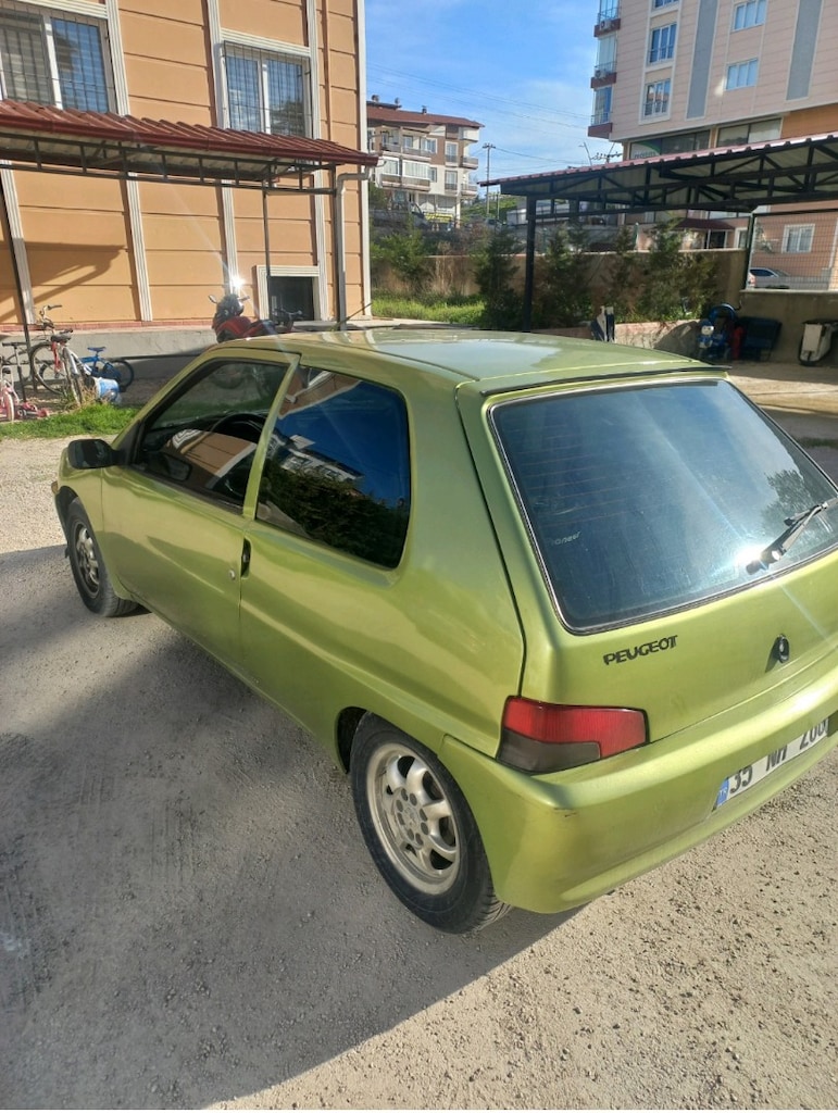 PEUGEOT 106 XR - 3