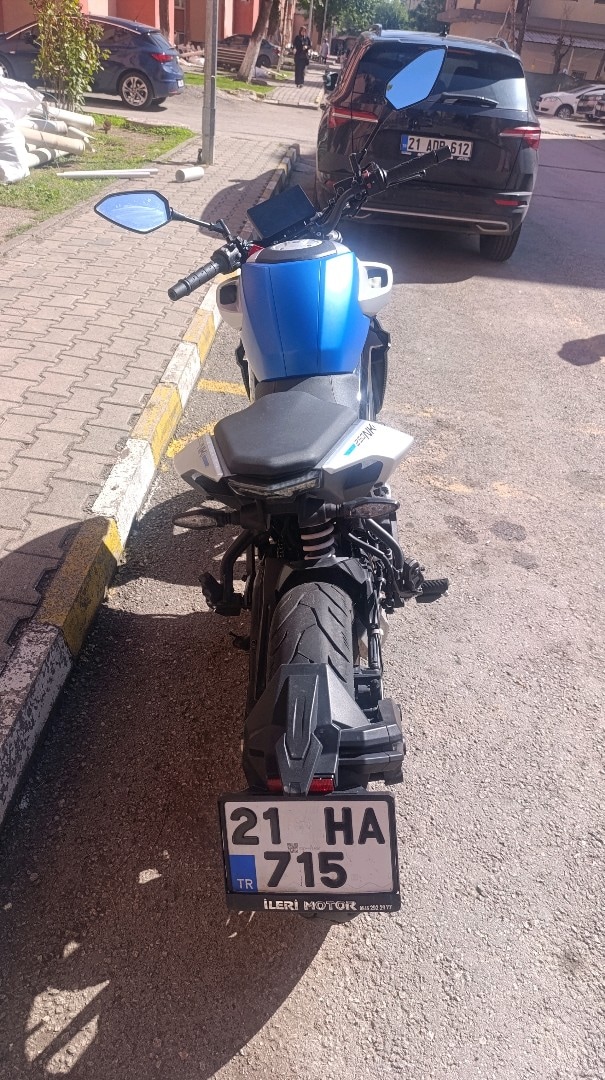 CF MOTO 250 NK - 6