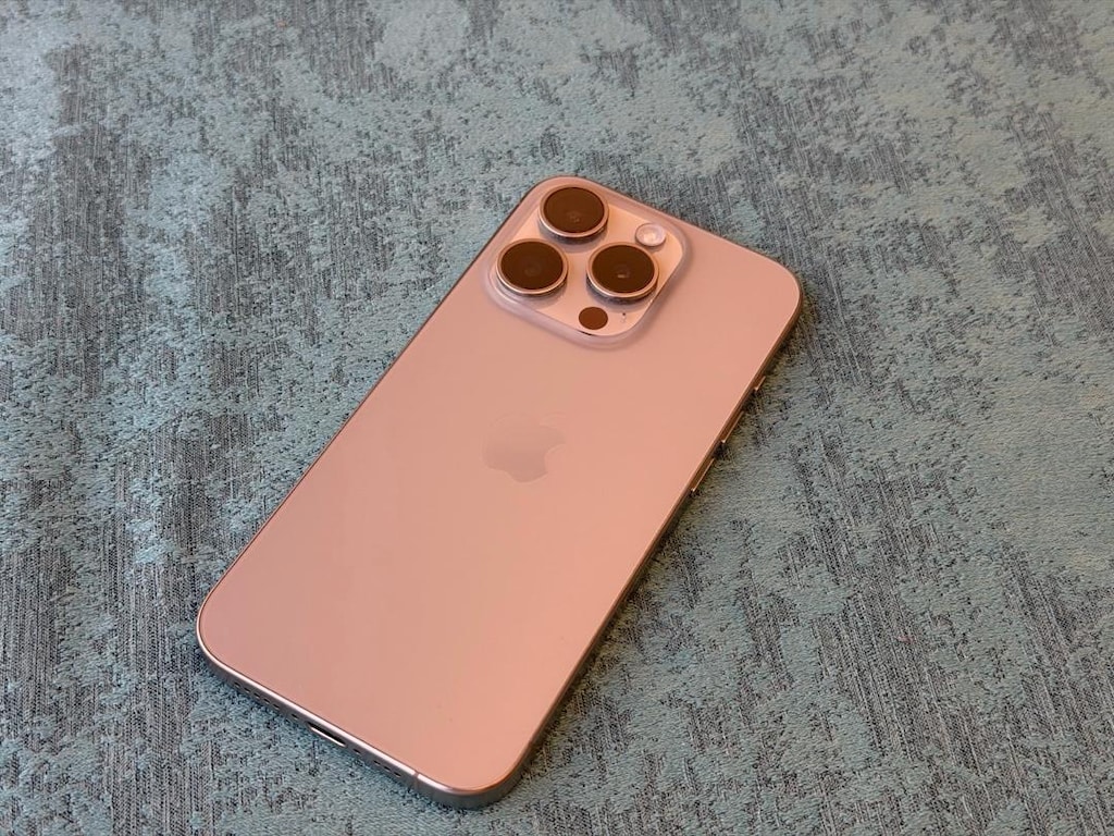 iPhone 15 Pro 128GB 1 ay Apple TR garantili hatasız pil 86 - 2