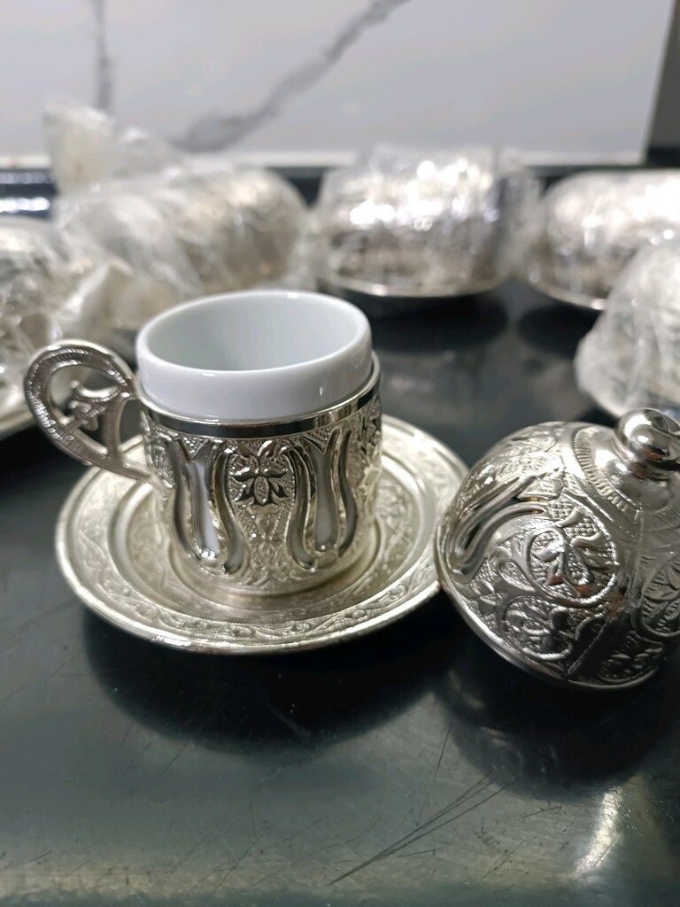 Osmanlı fincan takımı yanında bir adet sunumluk mevcut - 11