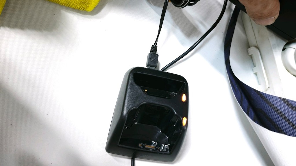 Orijinal Ericsson BML 162 1013 / Type 4020040-BV Masaüstü Şarj Cihazı - 4
