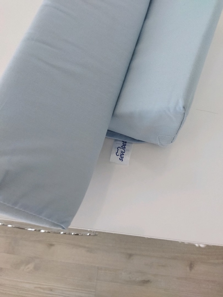 Bebek yan yatma yastığı ve medikal düz kafa yastığı - 4