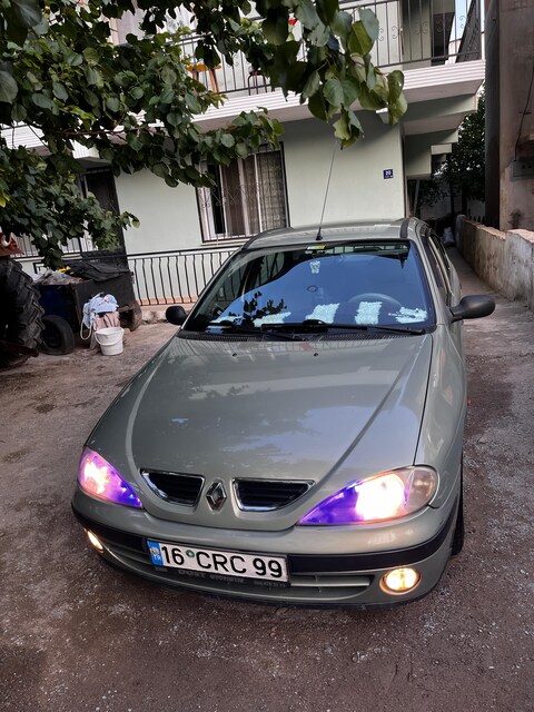 Değişensiz Megane 1 yeni vizeli Fırsat araba