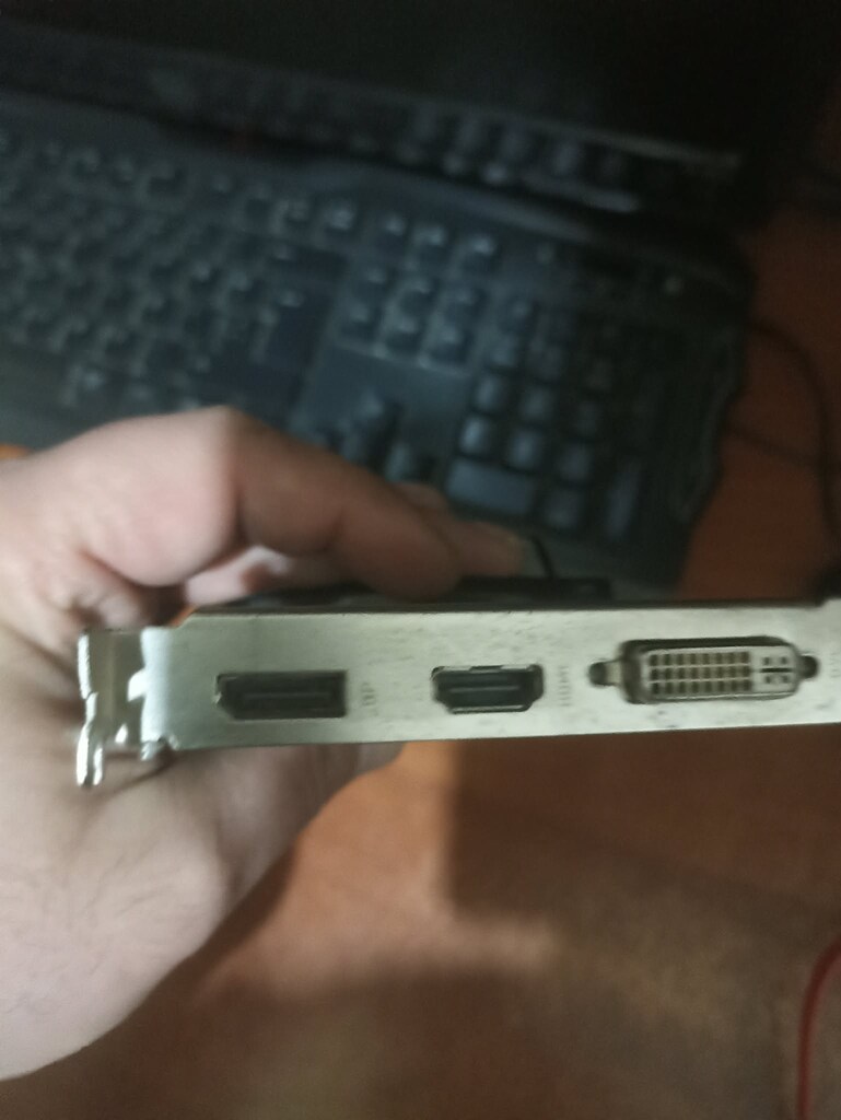 Sapphire HD 5670 1GB Ekran Kartı - 2