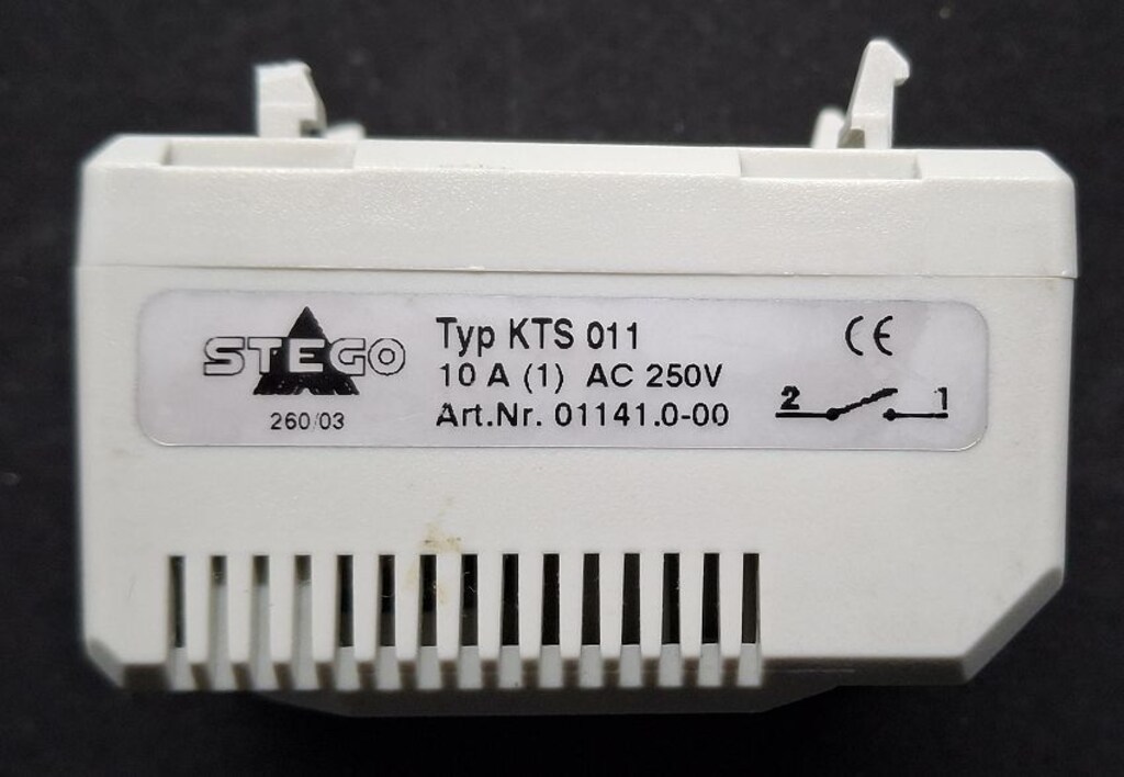 STEGO KTS 011 Elektrik Panosu, Kontrol kabini termostatı 4 adet - 3