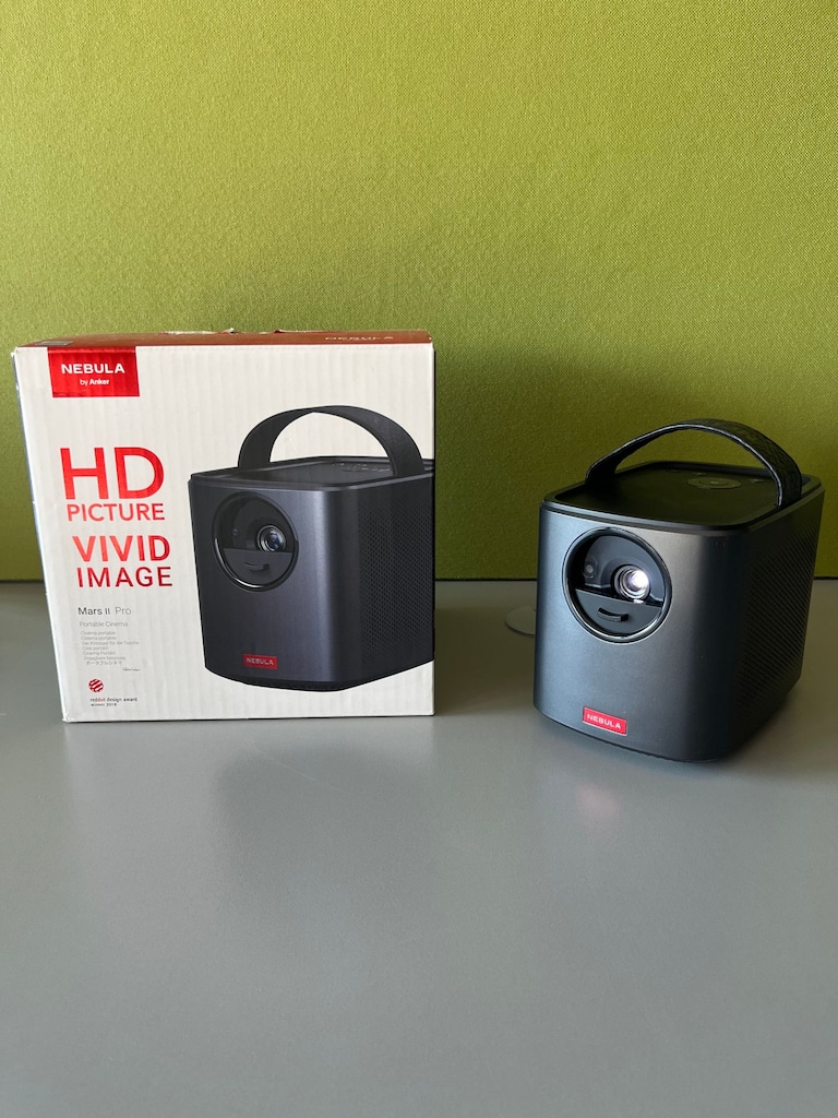 Anker Nebula Mars II Pro Taşınabilir WiFi Kablosuz Projeksiyon - 4