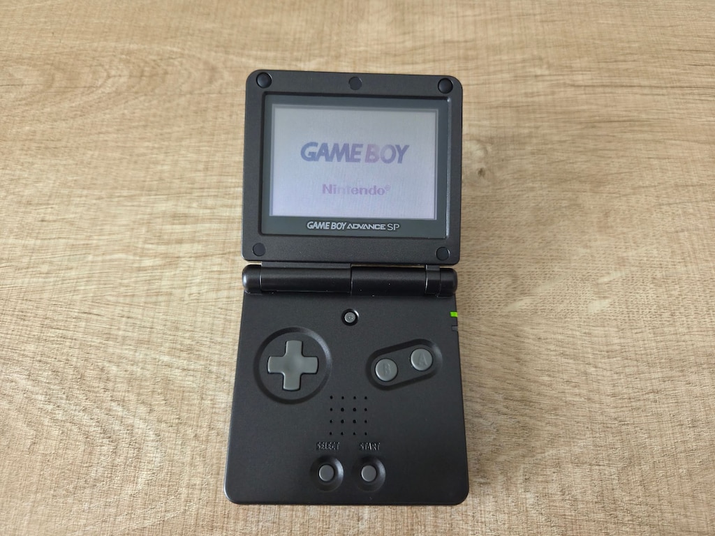 Nintendo Game Boy Advance SP (AGS-001) - 3