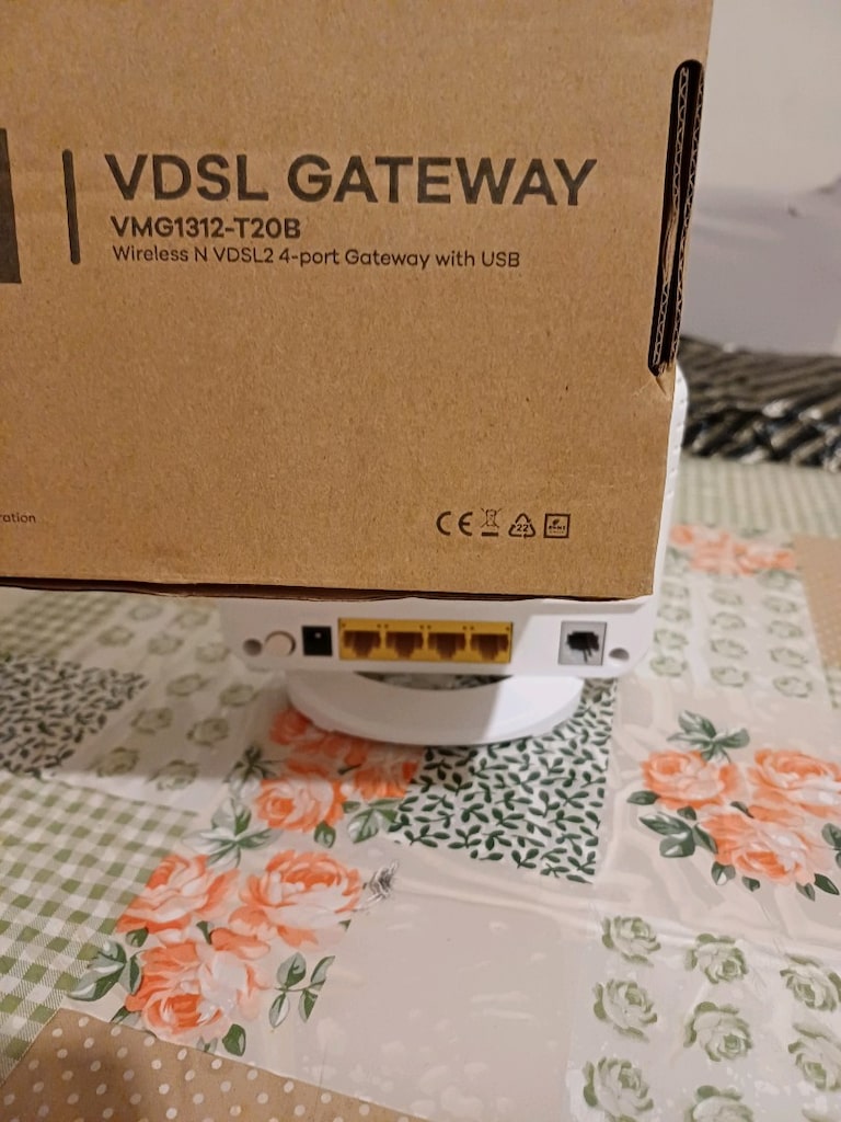 ZYXEL MODEM - 3
