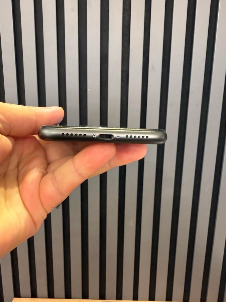 İphone 11 Siyah 64GB - 6