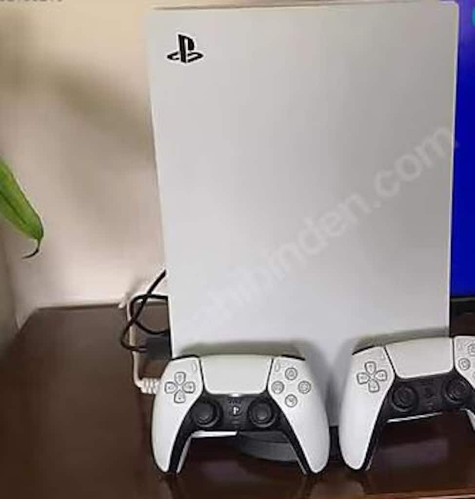 PLAYSTATIN 5