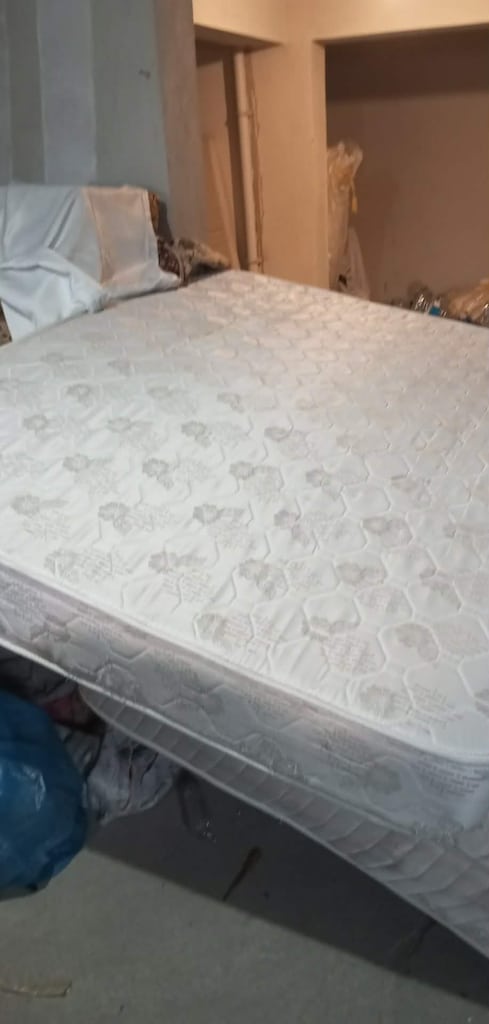 ÇİFT KİŞİLİK YATAK TEMİZ KULLANIŞLI 150X200CM EBADINDA PAZARLIKSIZ - 4