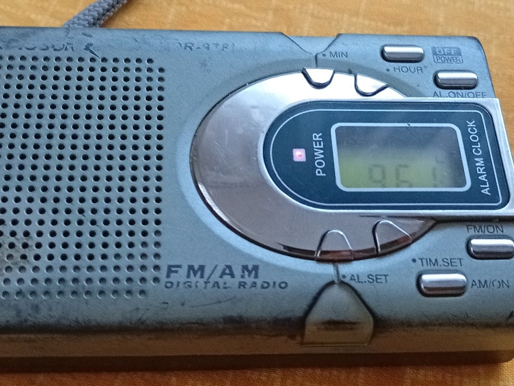 radyo meraklısına sahibinden ikinci el olarak çalışır durumda teslim - 10