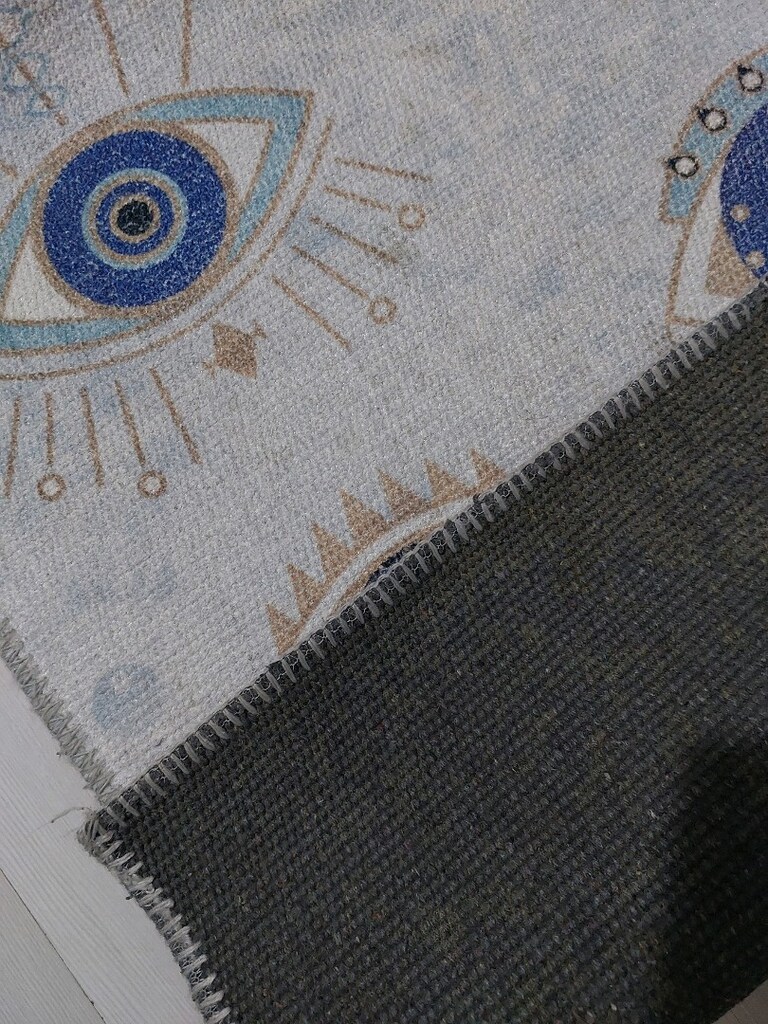 Kilim. uzunluk 280. Eni 77 - 3