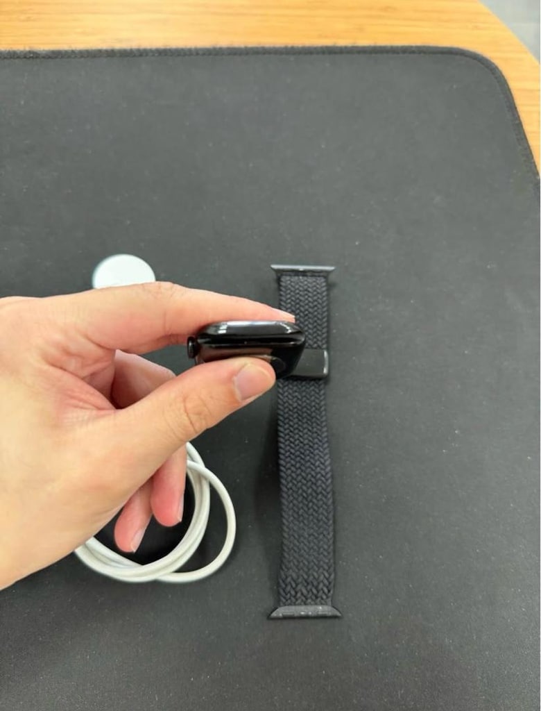 Apple Watch 11.Nesil 42 Mm Siyah Tertemiz - 2