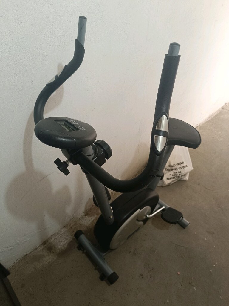 evde spor için kondisyon bisikleti - 5