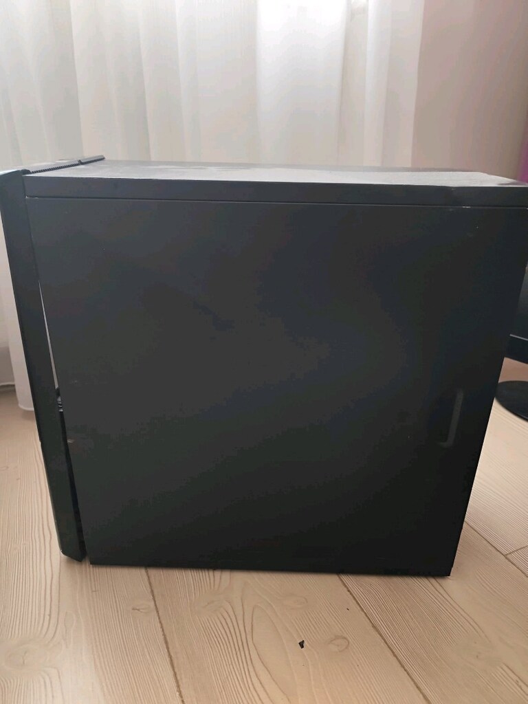 acil satılık Monitör ve Bilğisayar - 3