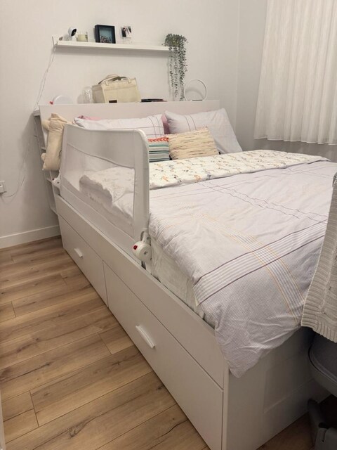Ikea model baza