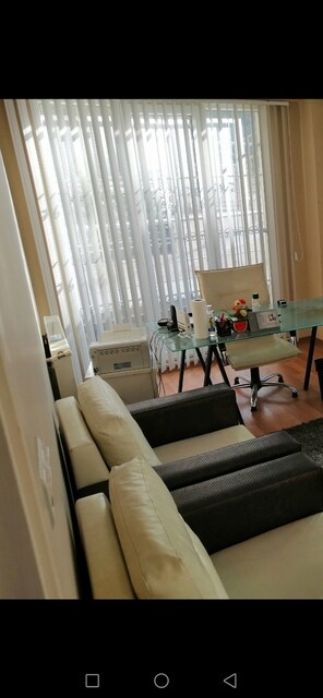 230x232 cm fiyatıdır. ofis perdesi pvc dikey ofis store perde