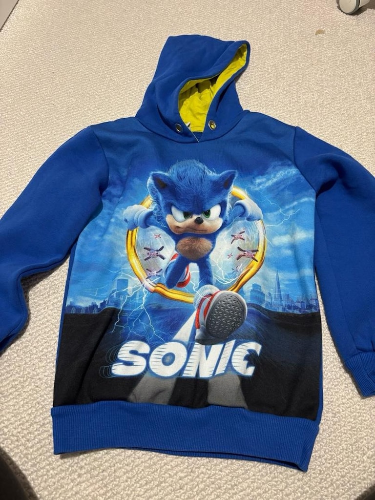 H&M sonic sweatshirt 7-8 yas