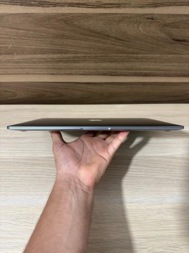 MacBook Air / M1 / 13 inç / 16 GB Ram / 256 GB Ssd - 5