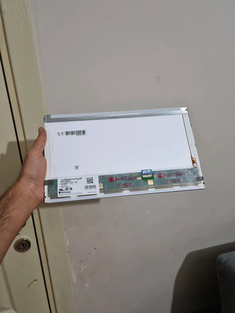 13.3 İNCH LAPTOP LCD - 2