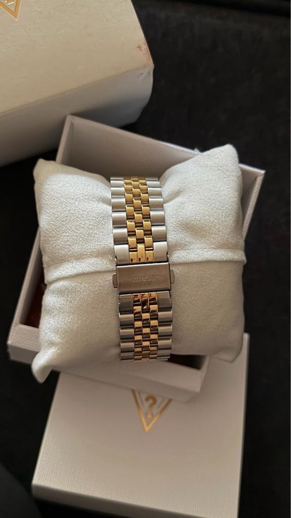 Guess saat - 2