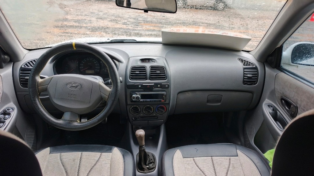 Hyundai admire 1.6 - 12