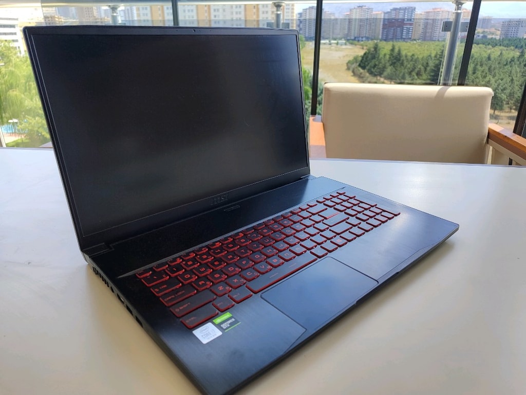 MSI GF75 CORE İ7 10750H 2.6GHZ-16GB RAM-512GB SSD-17.3''-GTX1660Ti 6GB - 2