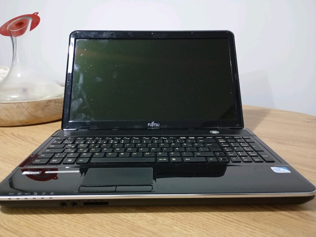 FUJİTSU LİFEBOK AH531DİZ ÜSTÜ BİLGİSAYAR - 3