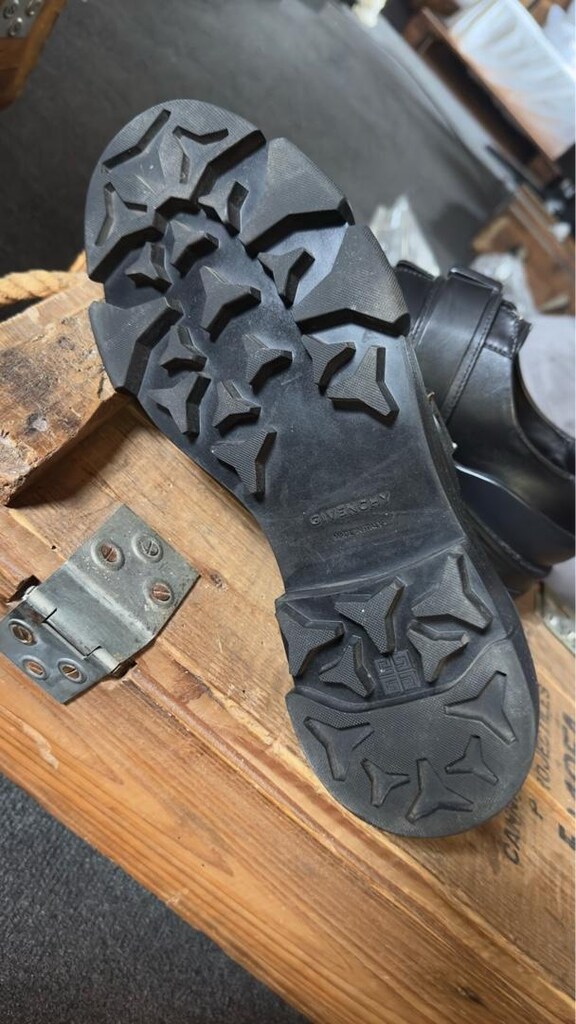 Givenchy Terra Derbies In Leather - 9
