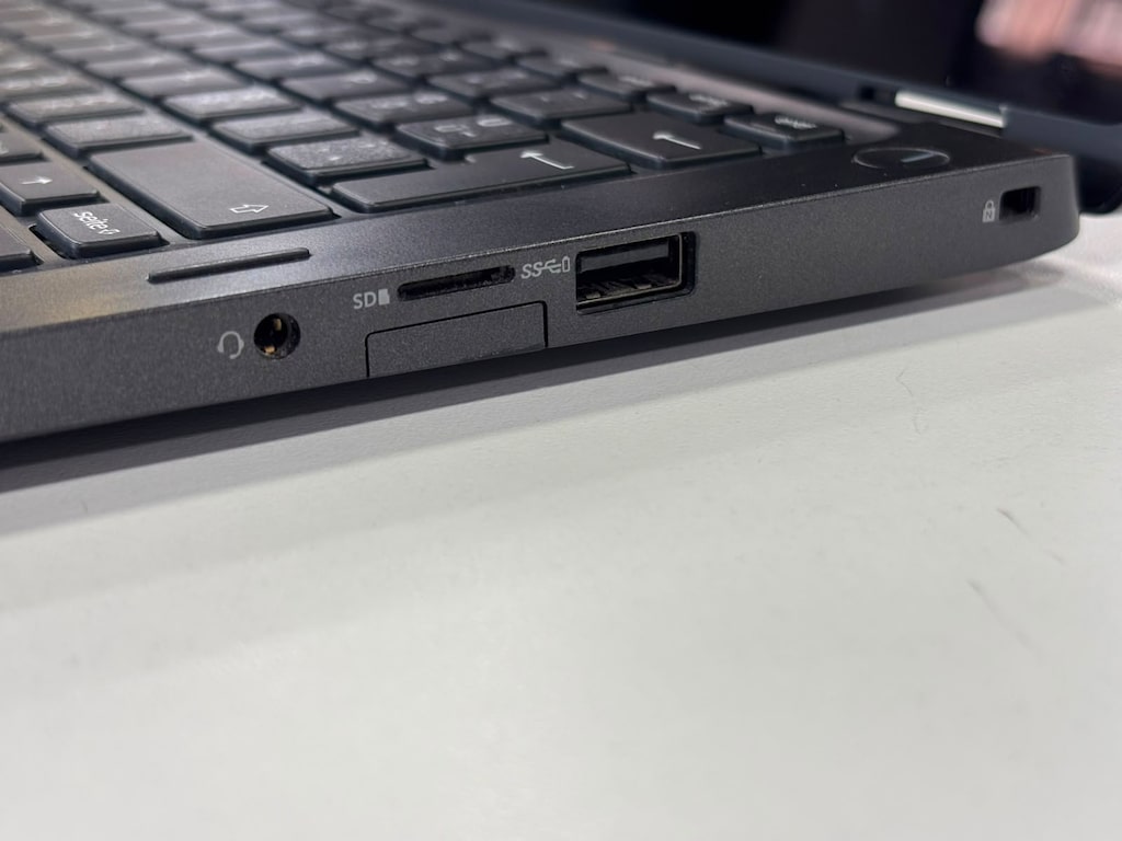 Dokunmatik Katlanabilir Dell Notebook İ7 8.Gen 8Gb Ram 256M2 Laptop - 4