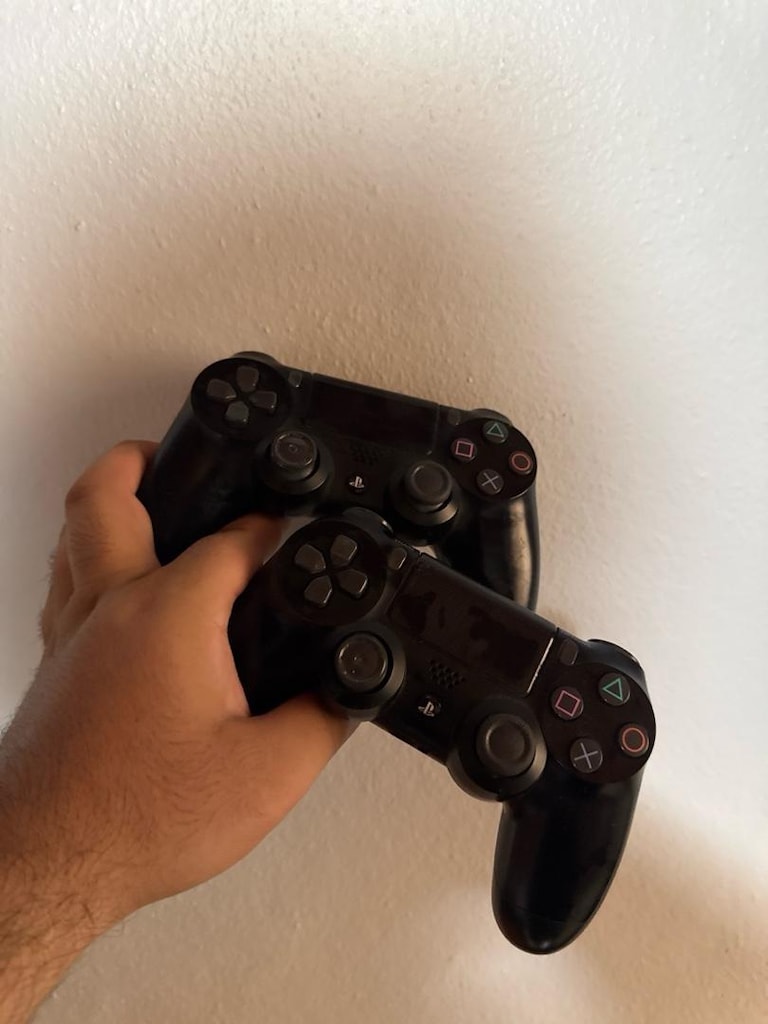 PlayStation 4 - 3