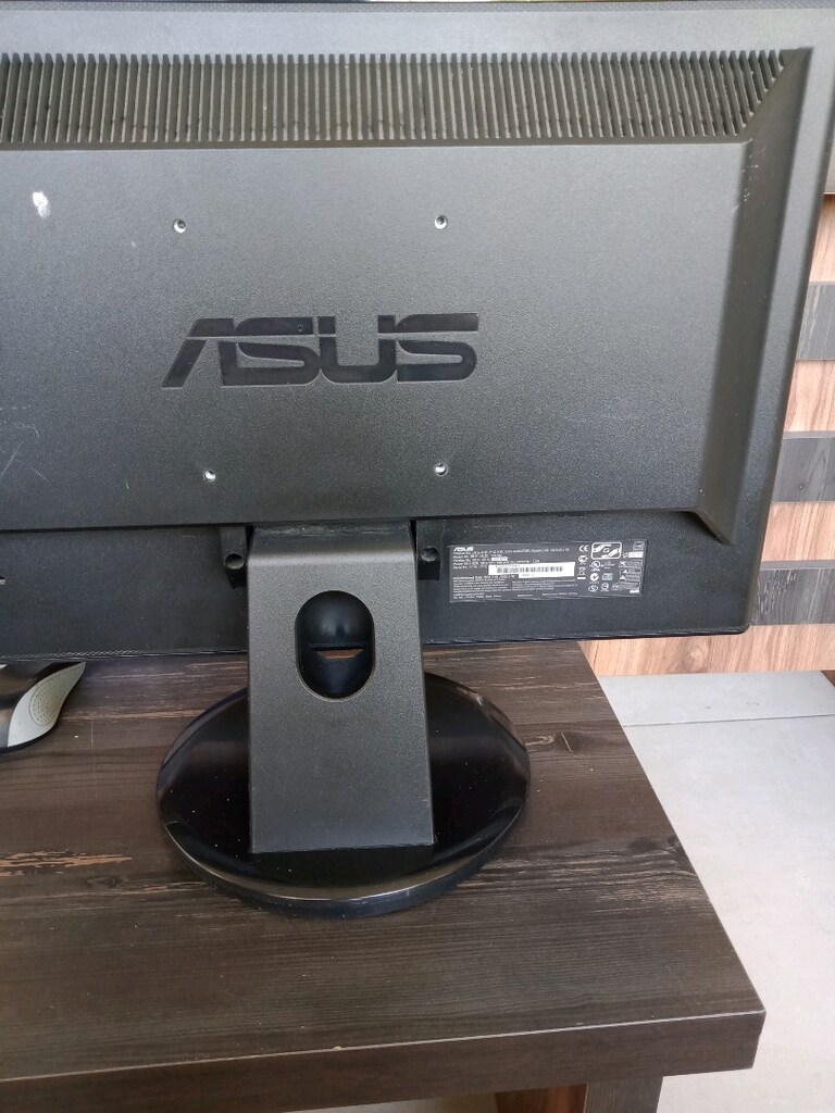 ASUS LCD Monitör VH 192D - 16