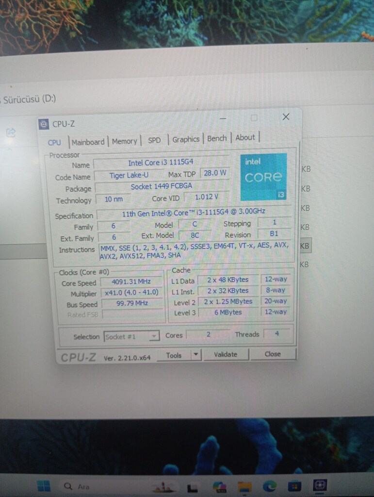 HP: İ3 İŞLEMCİ 11.NESİL 4GB RAM ONBOARD EKRAN KARTI 256GB SSD - 6