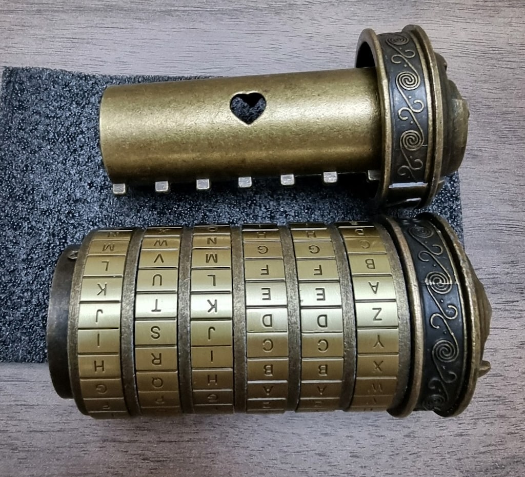 Da Vinci Code Metal Cryptex - Şifreli Hediye Kutusu ve 2 Adet Yüzük - 11