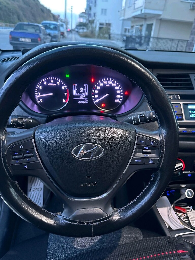 İLK SAHİBİNDEN 2015 MODEL HYUNDAİ İ20 1.2 MPİ STYLE - 7