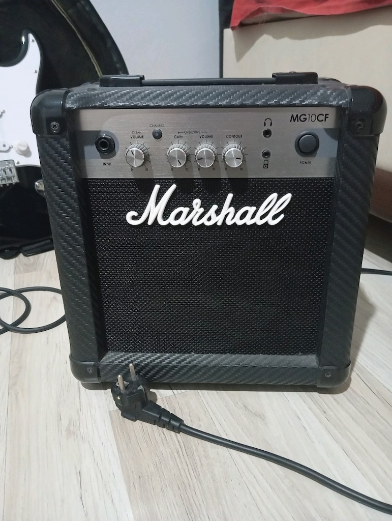 Elektro gitar squier ve marshall amfi - 2