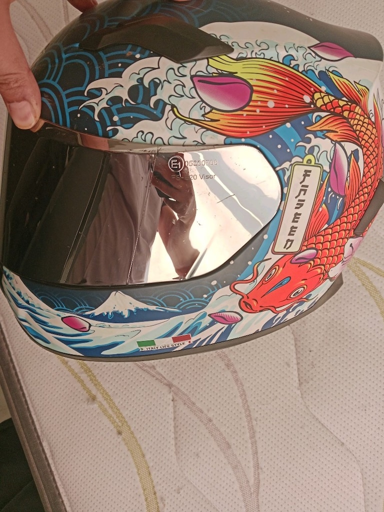SWAY Marka Motorcu Kaskı - 3