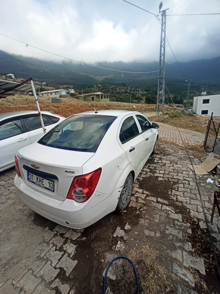 2013 Chevrolet Aveo - 4
