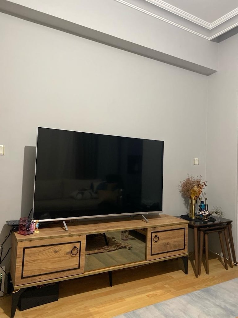 tv ünitesi ve 3 lü zigon