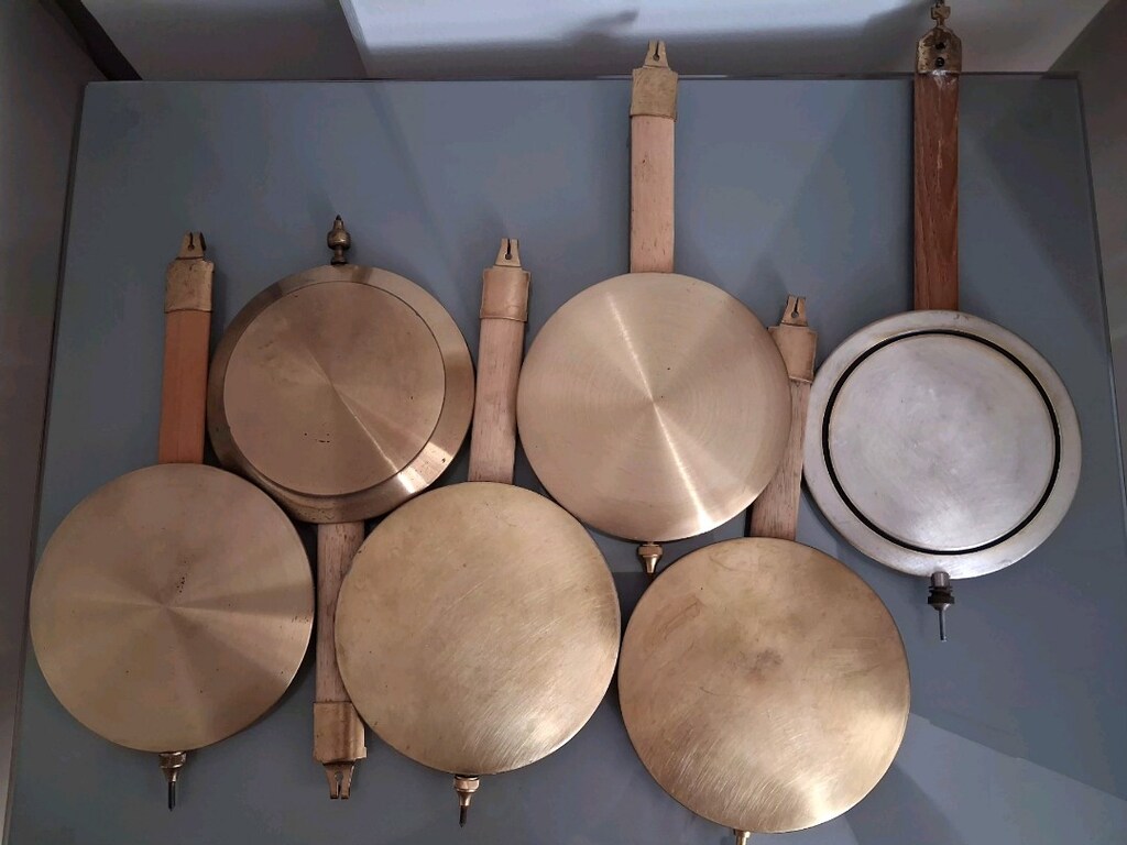 Orjinal Duvar saati SARKAÇLARI - 2