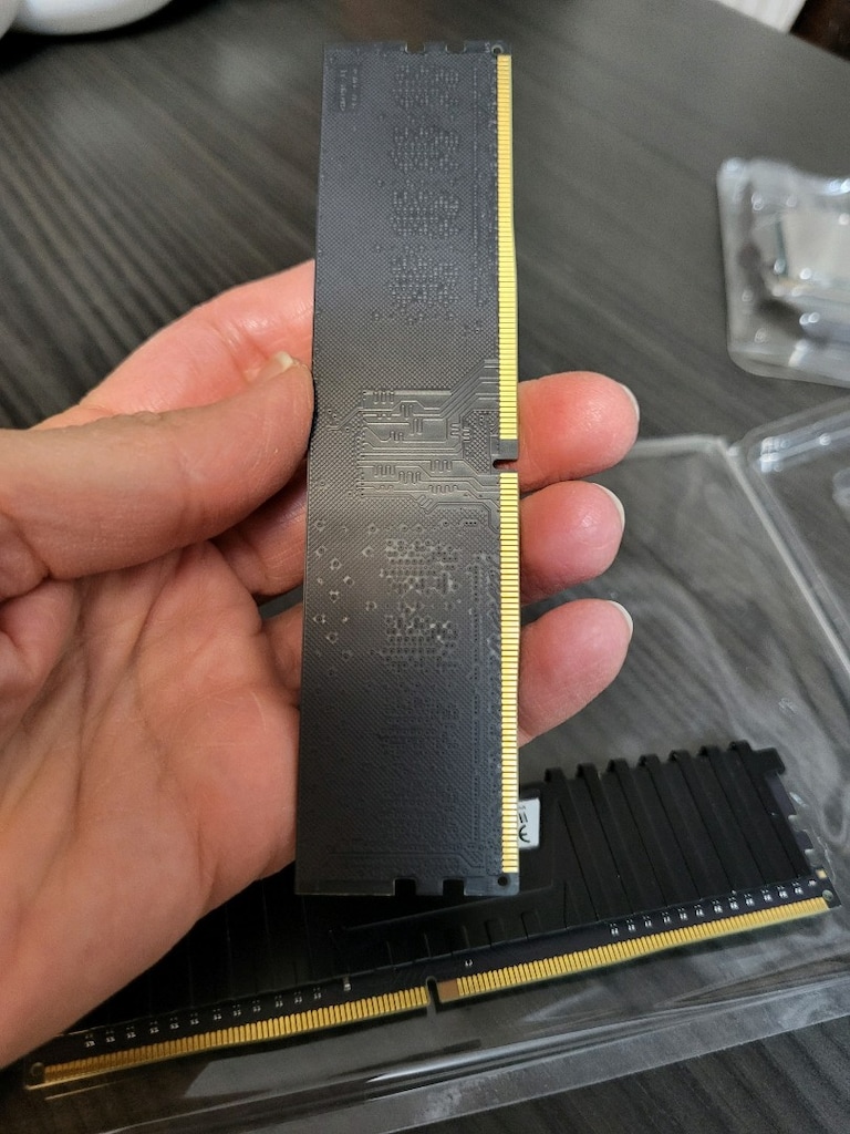 8GB RAM 2 ADET - 5