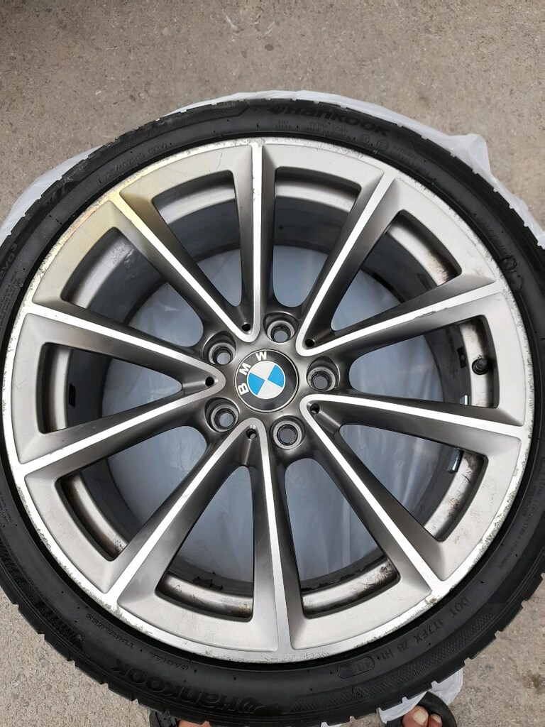 bwm x1jant lastik orjinal 4 adet jant iki adet lastik - 4